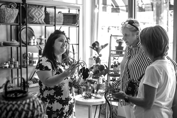 Local shop, global connections — Fair-trade boutique boosts women artists