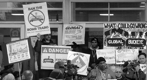 Prostesters of the Oil Trains in Albany NY.  Photo by Justin Mikulka